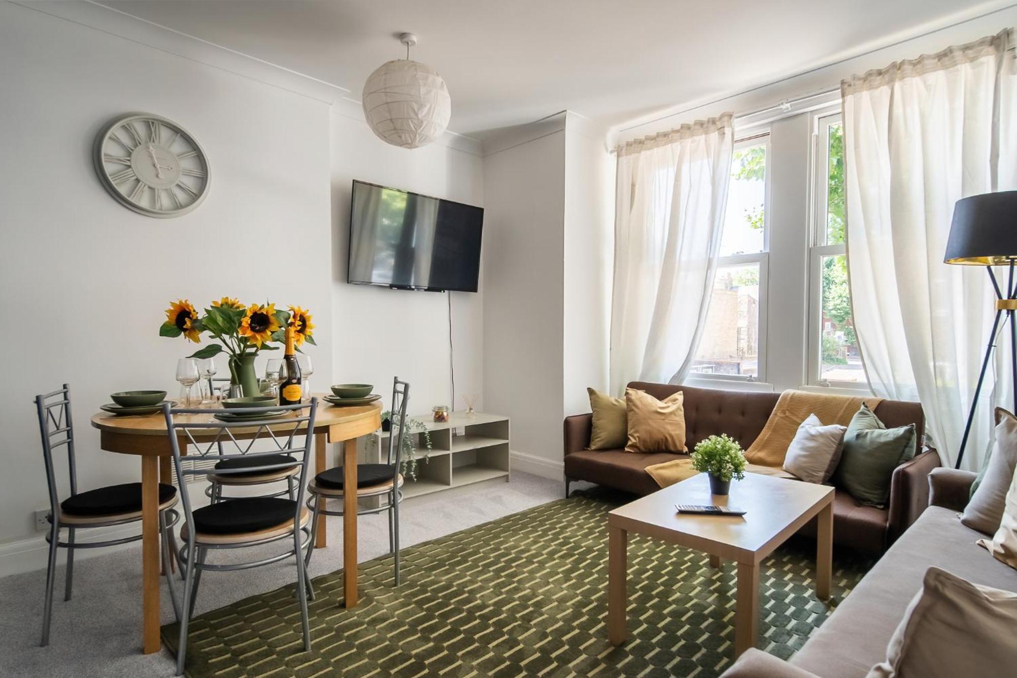 Gorgeous 2Bed Apartment In Fulham, Londra Exterior foto